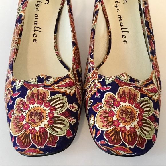 Bettye by Bettye Muller ‘Wisp’ Slingback Pumps - Picture 2 of 12